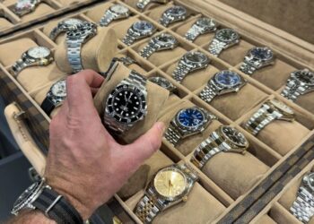 What Are the Risks of Buying a Fake Rolex