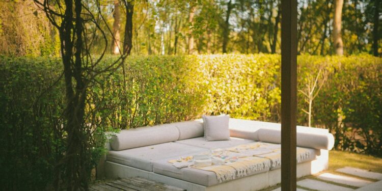 Create Memorable Moments with Beautiful Outdoor Seating