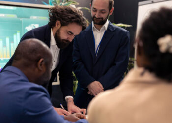 Cayman Company Formation | What Founders & Investors Actually Care About