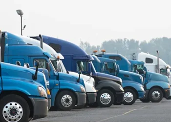 Convenient Overnight 18-Wheeler Parking