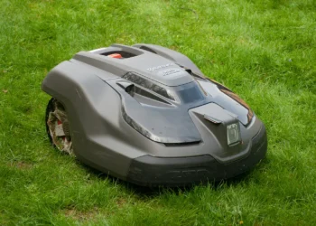 Auto Mow Co: The Lawn Care Company That Actually Delivers