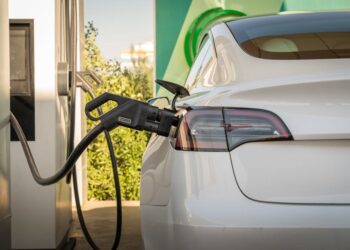 A Complete Guide to Tax Benefits on Electric Vehicle Financing