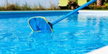 A Complete Approach to Maintaining a Healthy and Sparkling Swimming Pool