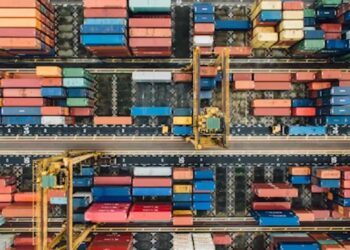 How a Professional Sourcing Partner Improves Supply Chain Efficiency