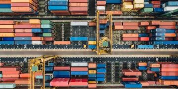 How a Professional Sourcing Partner Improves Supply Chain Efficiency