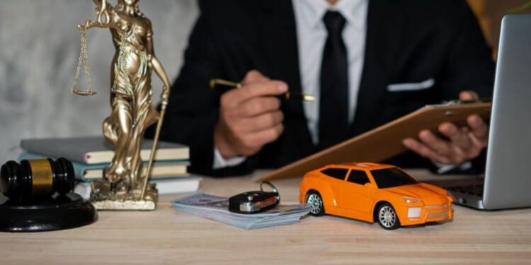 What Percentage Do Personal Injury Lawyers Take