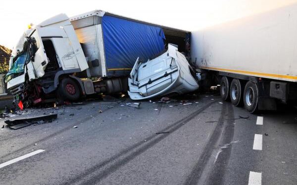 Why Truck Accident Cases in Dallas Require Immediate Action and a Different Kind of Investigation