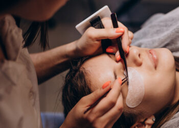 Why Eyelash Extensions Are Becoming a Popular Beauty Choice in Scottsdale