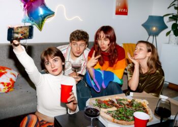 The 2026 Food Multiverse: How Gen Z Is Eating Five Cuisines in One Sitting