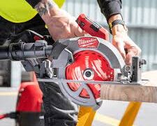Unmatched Cutting Power with the Milwaukee M18FCS66G30 18V Circular Saw