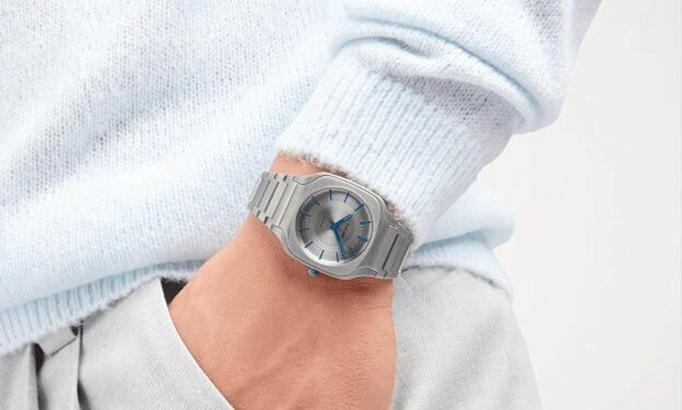 The Geometry of Style: Why Square Watches are Dominating 2026 Trends