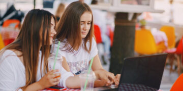 How Local Brands Are Using New Tech to Compete With National Advertisers