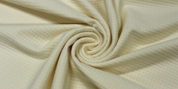 Choosing Fabrics for a Yoga and Pilates Collection: A Practical Guide for American Brands