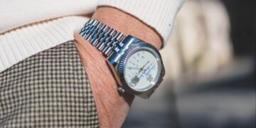 Mechanical Automatic Watches for Men & Female Quartz Watches: The New Face of Everyday Luxury in 2026
