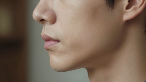 How Chin Implants Can Improve Facial Balance