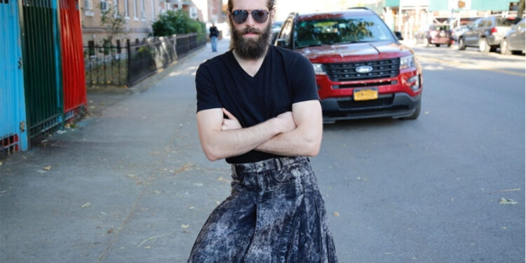 How to Style a Denim Kilt - Fashion Tips for Every Season