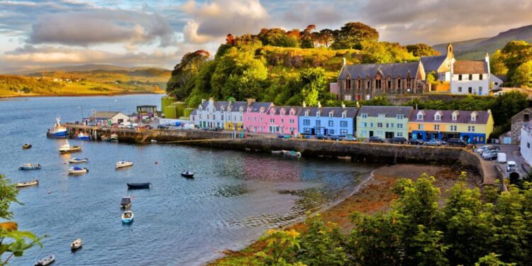 Top Tourist Attractions in the United Kingdom You Must Visit