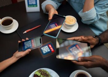 Digital Signage Mobile Admin App Tips for Multi-Location Brands