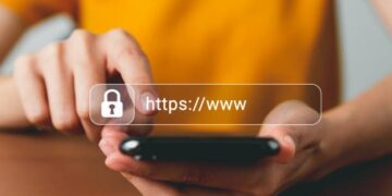How To Stay Secure While Browsing On Android Devices Today