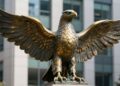 What Makes Eagle Statues a Meaningful Symbol of Success