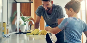 House Cleaning Habits That Slowly Stop Working in Homes With Constant Weekend Gatherings
