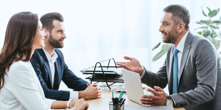Why Every Growing Business Is Talking to a Commercial Lawyer Before Signing Anything