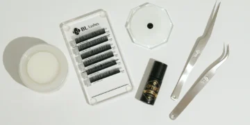 The Essential Components of a Professional Lash Extension Training Kit
