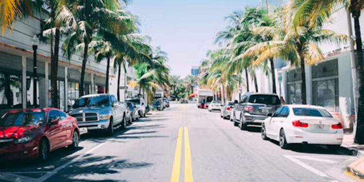 Car Insurance in Florida: Rates, Requirements, and How to Save in 2026
