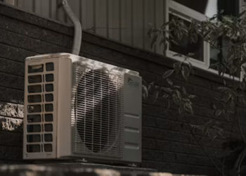 What Homeowners Should Know About HVAC Installation Services Before Buying a New System