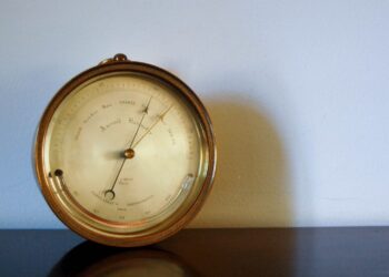 Why Is Antique Barometer Restoration Important for Collectors of Vintage Instruments?