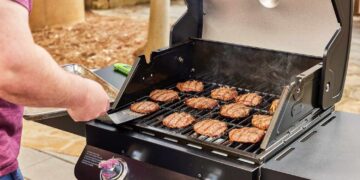 Host the Perfect Outdoor Cooking Event with Grill