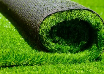 What Makes a Local Turf Supplier Worth Choosing Over a Large National Distributor