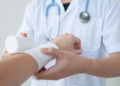 How to Choose the Right Wound Care Doctor