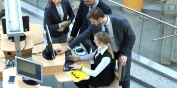 How To Choose The Right IT Staffing Agency For Your Business?