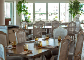 What Salford's Busiest Venues Look for in Restaurant Furniture Before They Buy