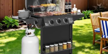 Enjoy Weekend Home Cooking with a Propane Grill