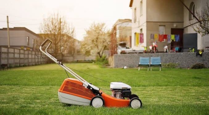 Understanding Battery Storage Conditions for Seasonal Lawn Equipment
