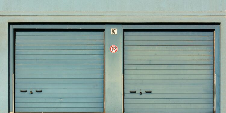 Signs It’s Time to Have Your Garage Door Checked