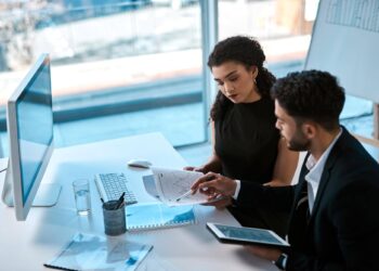7 Things to Look for in Payroll Companies for Small Businesses 