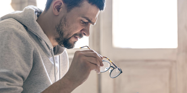 What to Check Before Ordering Prescription Glasses Online