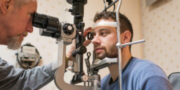8 Differences Between a Comprehensive Eye Exam and a Routine Vision Check That Most People Do Not Know