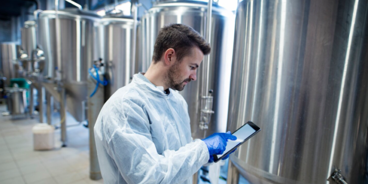 A Contract Manufacturing Checklist for Emerging Functional Beverage Brands