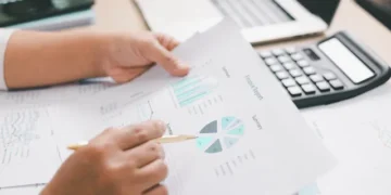 5 Financial Habits That Separate Thriving Small Businesses From Struggling Ones