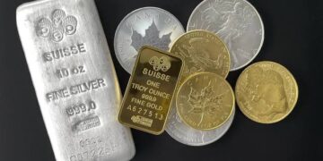From Gold Rates to Bullion Value: What Buyers Should Know Before Investing