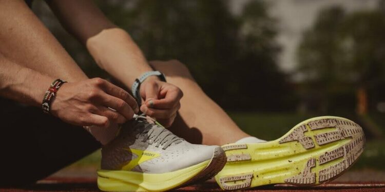 The Evolution of Athletic Footwear: How Technology Shapes Performance